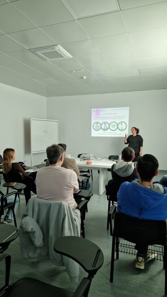 Formação em suporte básico de vida com DAE - TrueAcademy